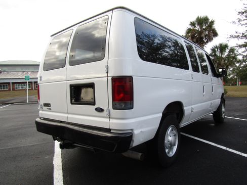 Used 2007 Ford E-350 and Econoline 350 XL image 5