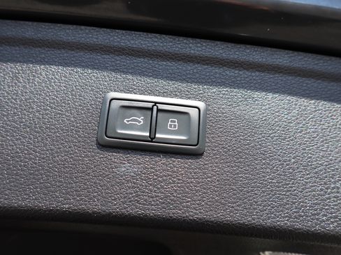 Used 2018 Audi Q5 2.0T Premium Plus image 13