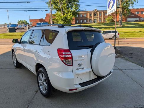 Used 2011 Toyota RAV4 4WD image 6