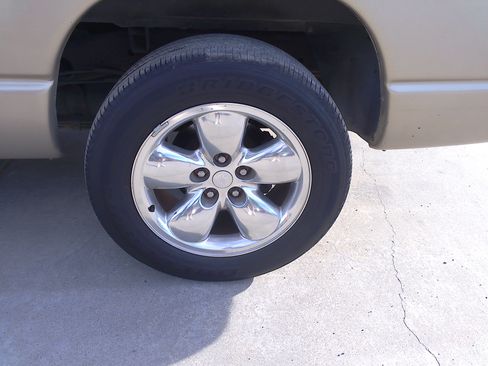 Used 2004 Dodge Ram 1500 Truck SLT image 31