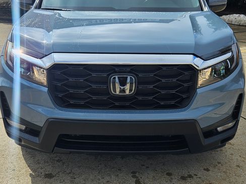 Used 2025 Honda Passport EX-L image 7