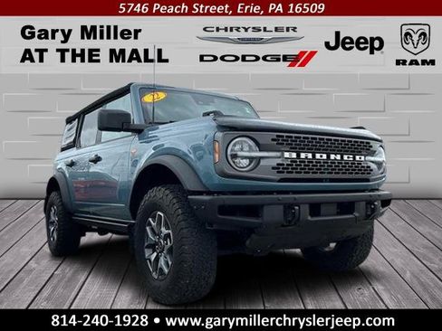 Used 2022 Ford Bronco Badlands image 1