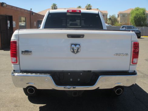Used 2014 RAM 1500 4x4 Crew Cab Longhorn image 8