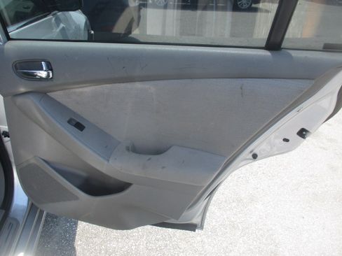 Used 2012 Nissan Altima Sedan FWD image 16