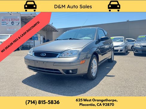 Used 2005 Ford Focus ZX3 Hatchback FWD image 1