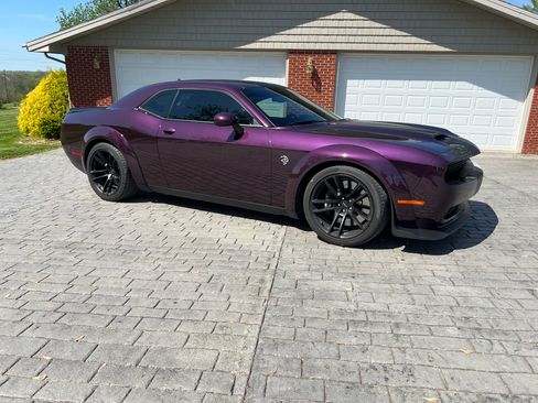 Used 2021 Dodge Challenger SRT Hellcat image 12
