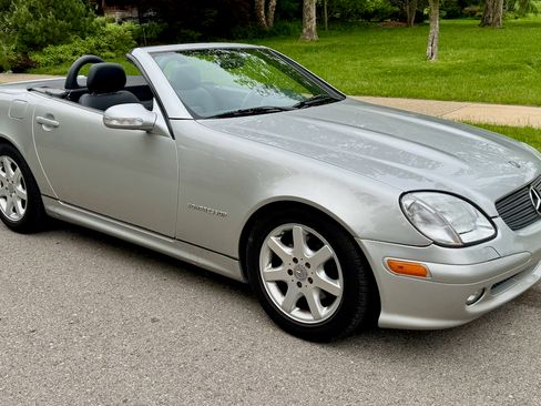 Used 2003 Mercedes-Benz SLK 230 image 3