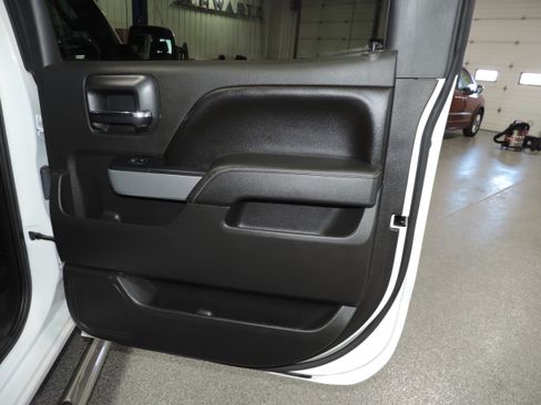 Used 2016 Chevrolet Silverado 1500 LT Z71 image 30