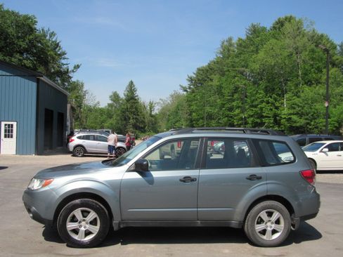 Used 2011 Subaru Forester 2.5X AWD/4WD image 3