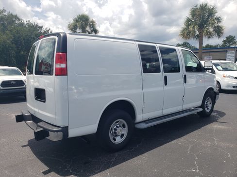Used 2020 Chevrolet Express 2500 image 8