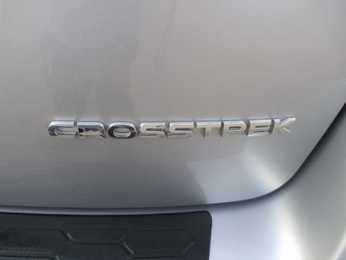 Used 2021 Subaru Crosstrek 2.0i Premium AWD/4WD image 12