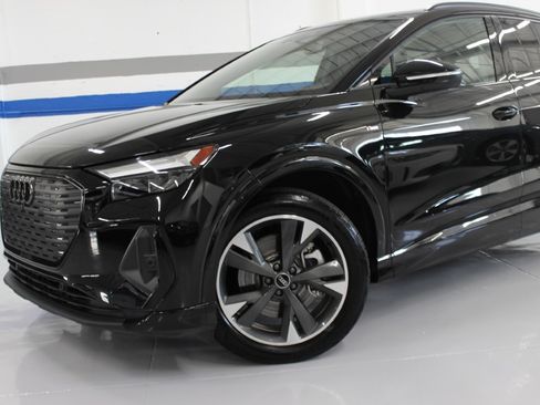 Used 2024 Audi Q4 e-tron Premium Plus image 6