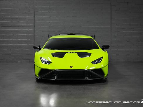 Used 2023 Lamborghini Huracan STO Coupe RWD image 6