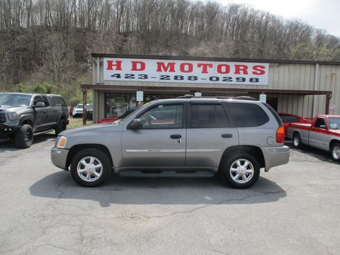 Used 2007 GMC Envoy SLE image 1
