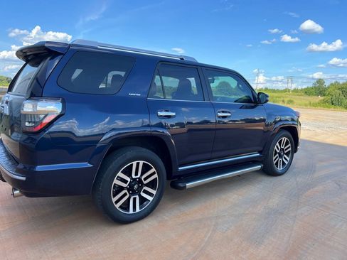 Used 2015 Toyota 4Runner Limited image 8