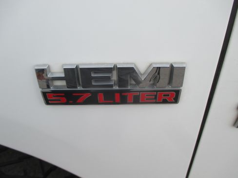 Used 2017 RAM 1500 Sport image 19