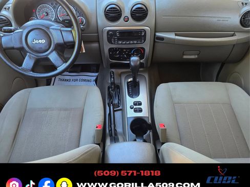 Used 2007 Jeep Liberty 4WD Sport image 9