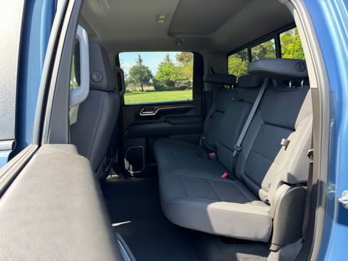 Used 2025 Chevrolet Silverado 2500 4x4 Crew Cab LT image 20