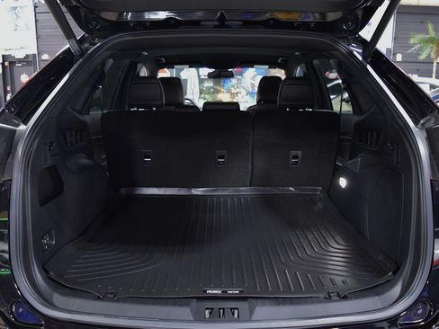 Used 2021 Ford Edge Titanium image 19