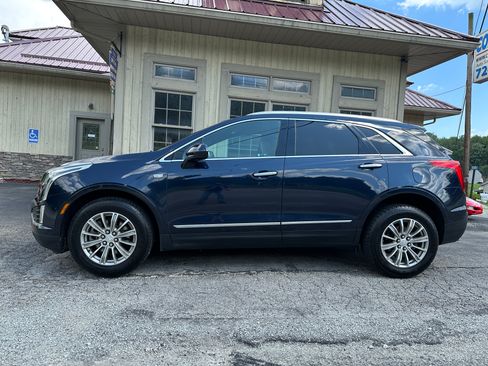 Used 2017 Cadillac XT5 Luxury image 2