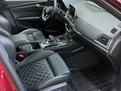 Used 2019 Audi SQ5 Prestige image 18