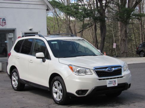 Used 2016 Subaru Forester 2.5i Limited image 13