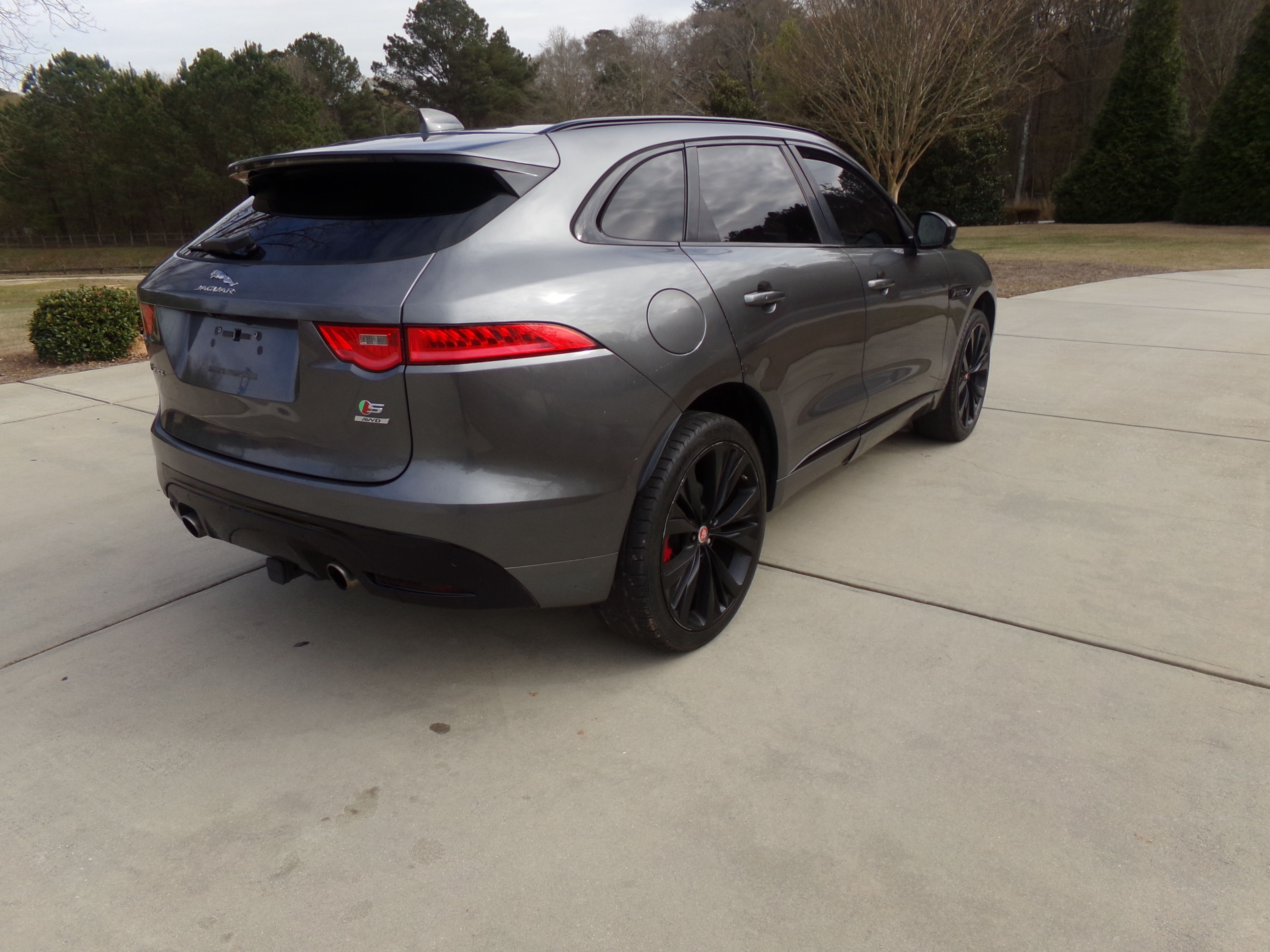 Used 2019 Jaguar F-PACE S AWD/4WD image 5