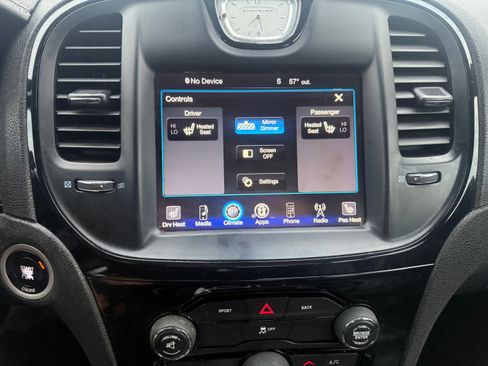 Used 2016 Chrysler 300 S image 13