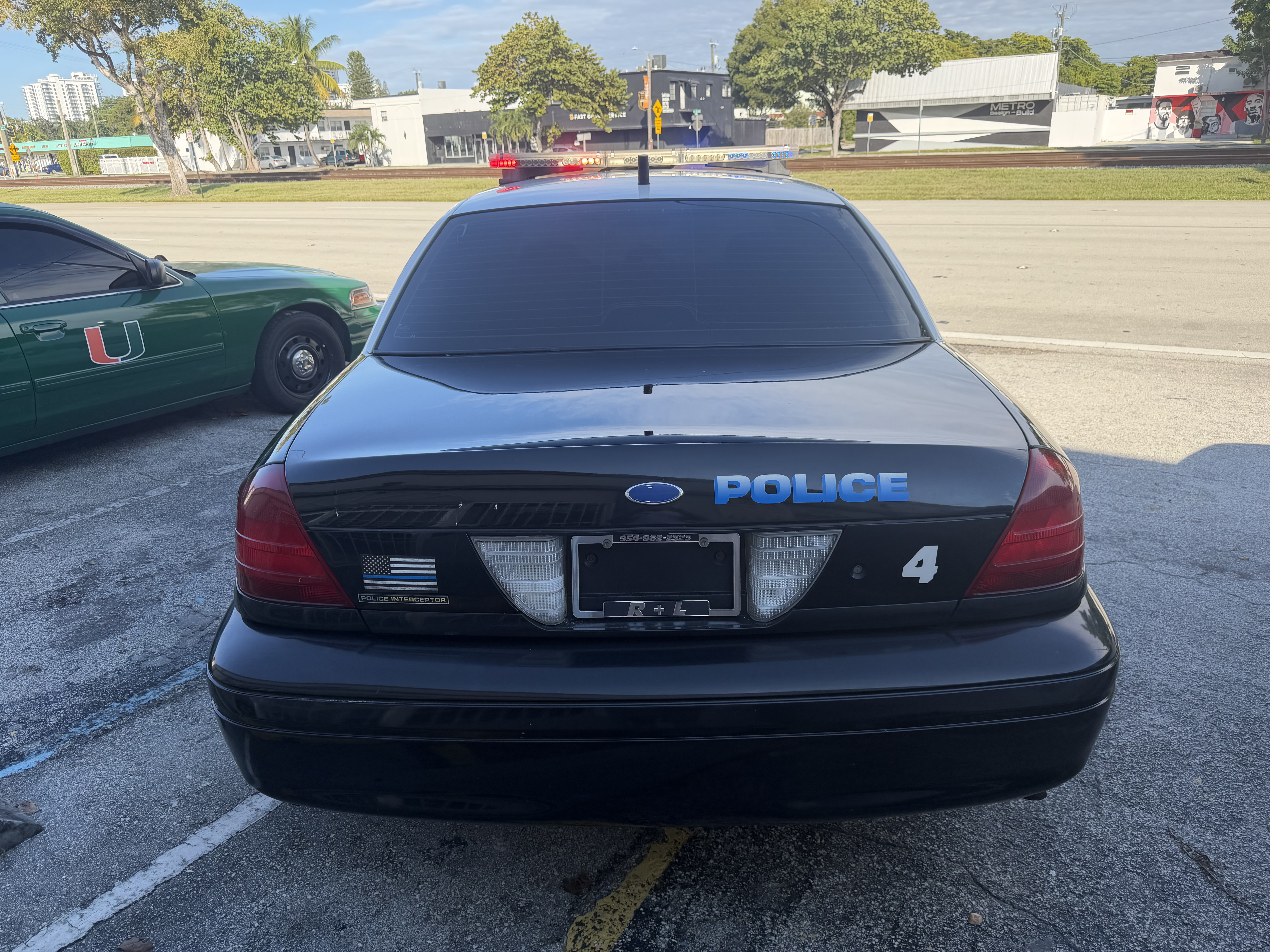 Used 2006 Ford Crown Victoria Police Interceptor RWD image 6