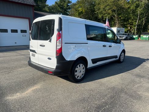Used 2023 Ford Transit Connect XL image 6