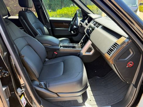 Used 2018 Land Rover Range Rover Supercharged AWD/4WD image 5
