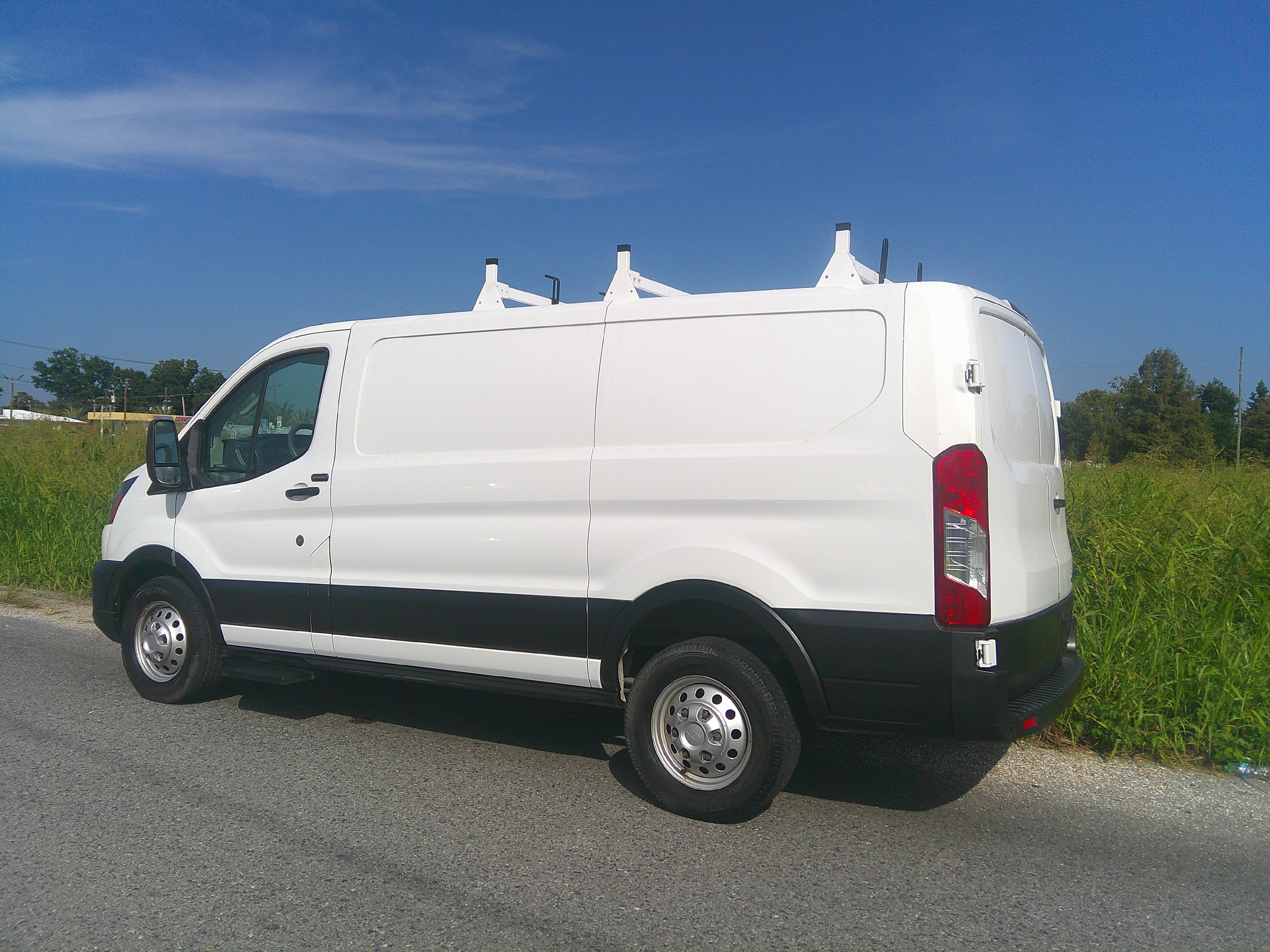 Used 2021 Ford Transit 150 Low Roof AWD image 10