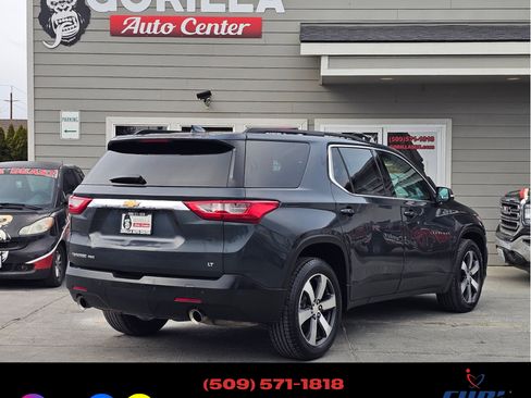 Used 2021 Chevrolet Traverse LT image 7