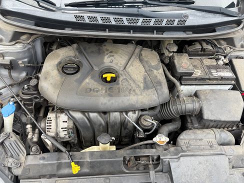 Used 2013 Hyundai Elantra image 15