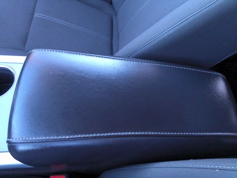 Used 2012 Ford Edge SE image 20