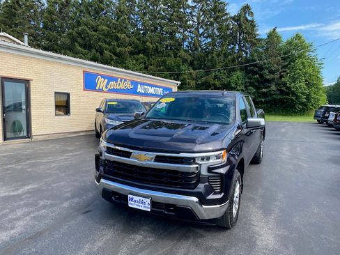 Used 2022 Chevrolet Silverado 1500 LT image 1