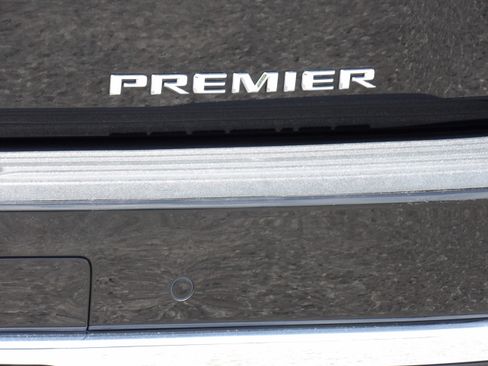 Used 2023 Chevrolet Tahoe 2WD Premier image 15