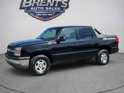 Used 2005 Chevrolet Avalanche LT image 1
