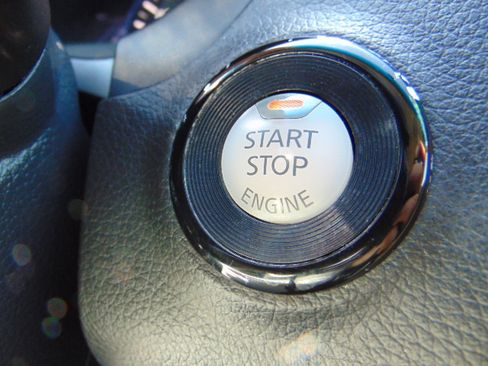 Used 2017 Nissan Altima 2.5 SR image 18