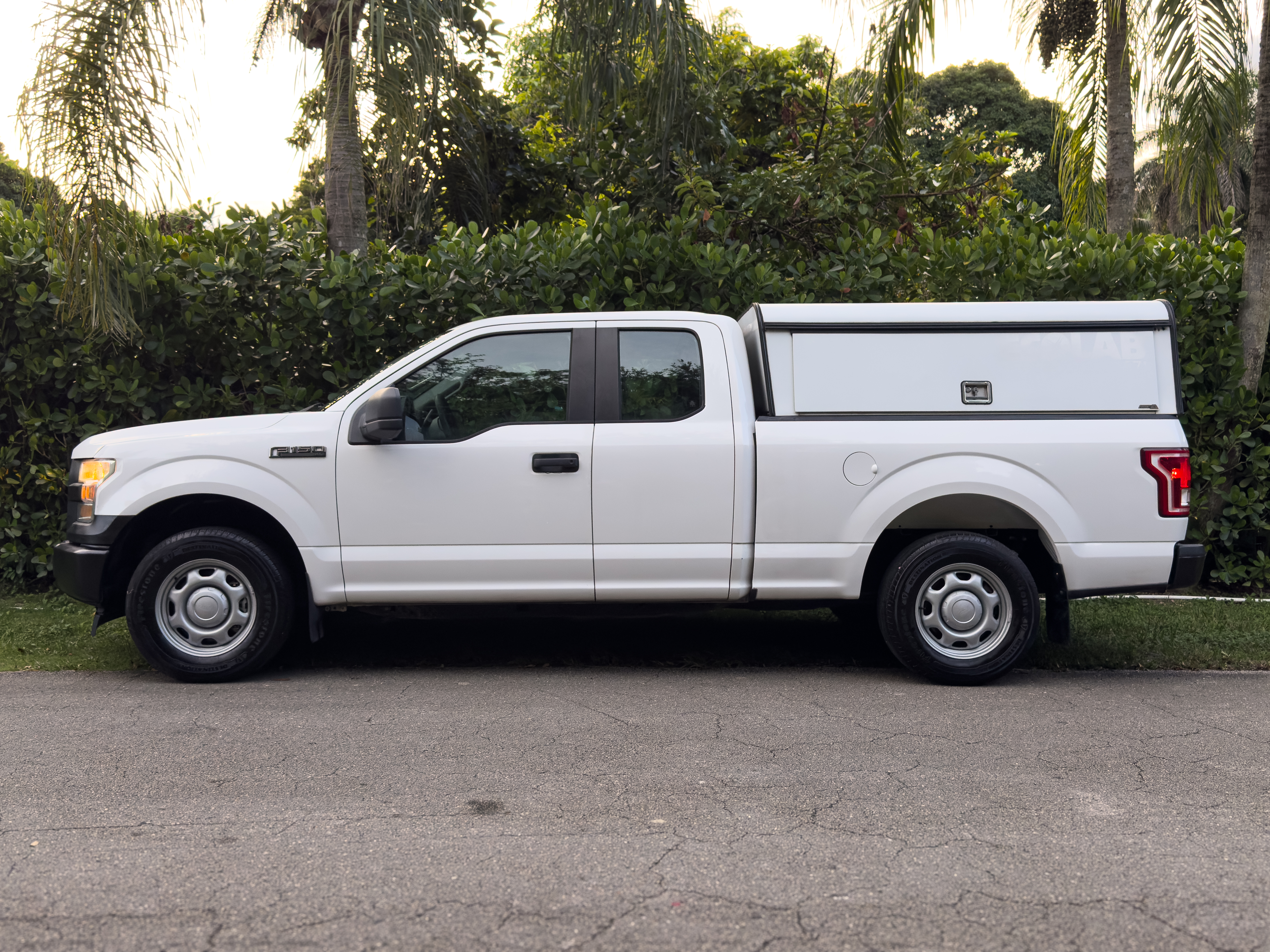 Used 2017 Ford F150 2WD SuperCab image 3