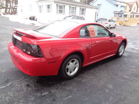 Used 1999 Ford Mustang image 2