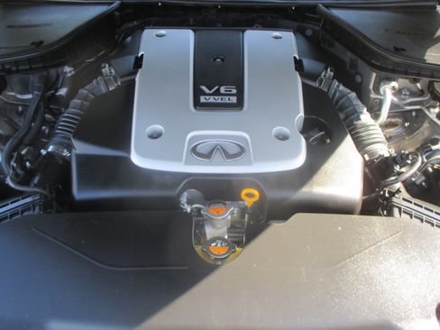 Used 2014 INFINITI Q50 Premium RWD image 18