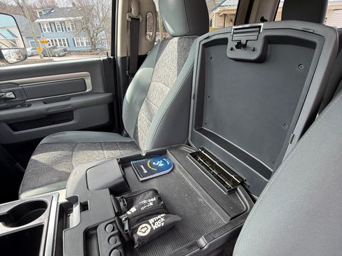 Used 2015 RAM 3500 SLT image 8