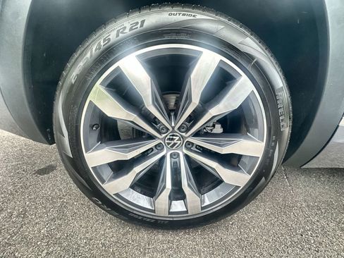 Used 2023 Volkswagen Atlas SEL Premium image 35