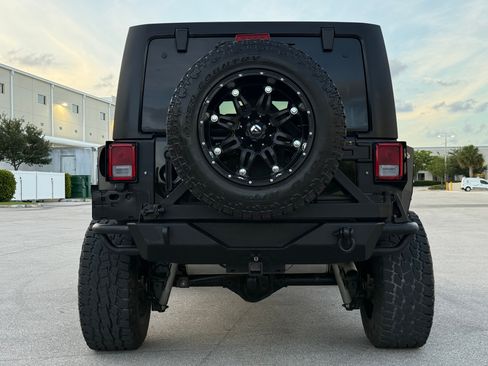 Used 2015 Jeep Wrangler 4WD Unlimited Sport image 47