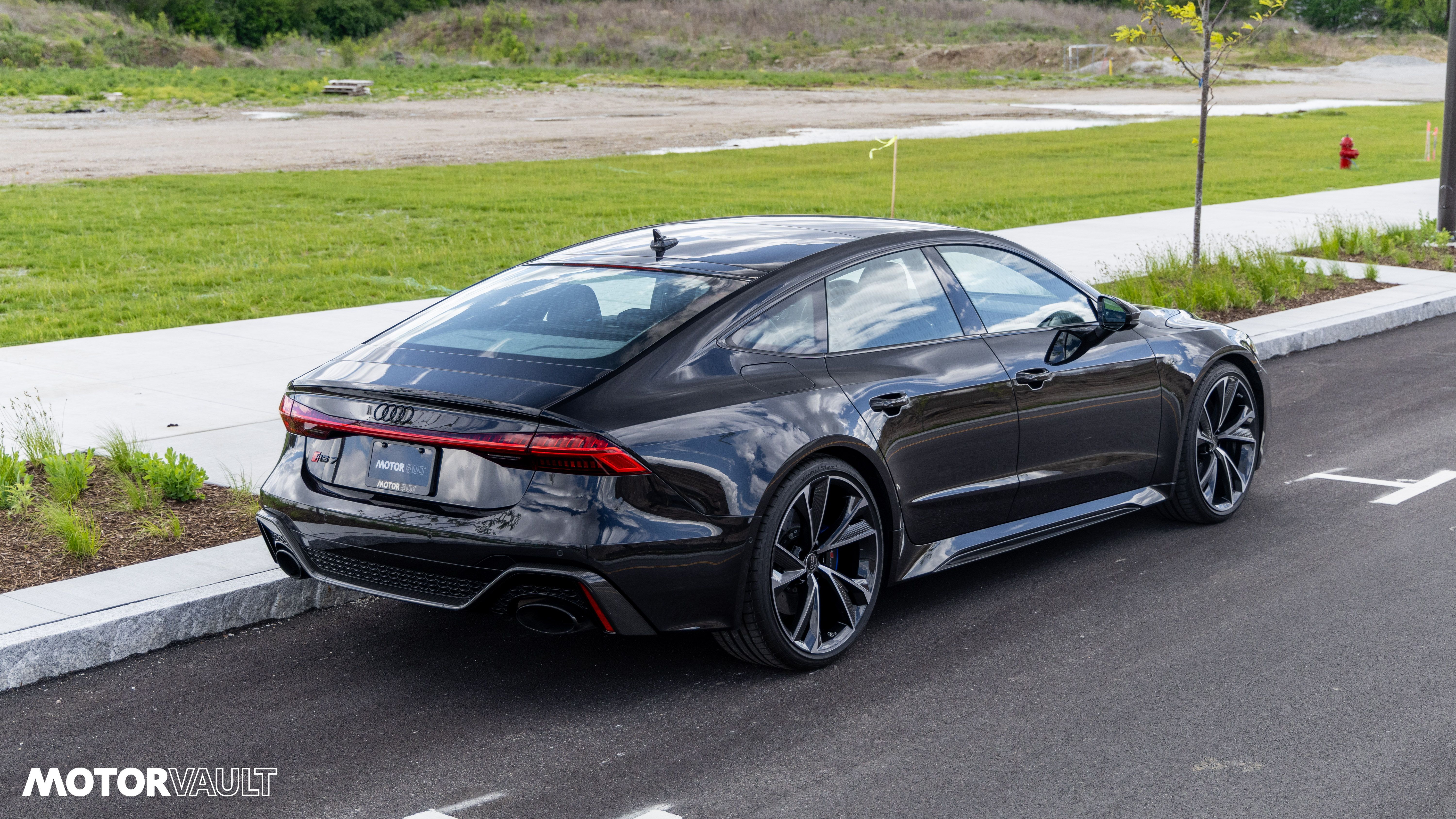Used 2022 Audi RS 7 Sportback AWD/4WD image 16