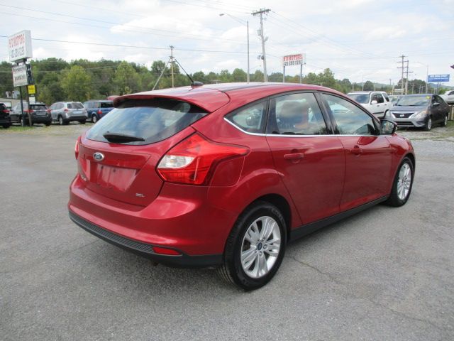 Used 2012 Ford Focus SEL Hatchback FWD image 6