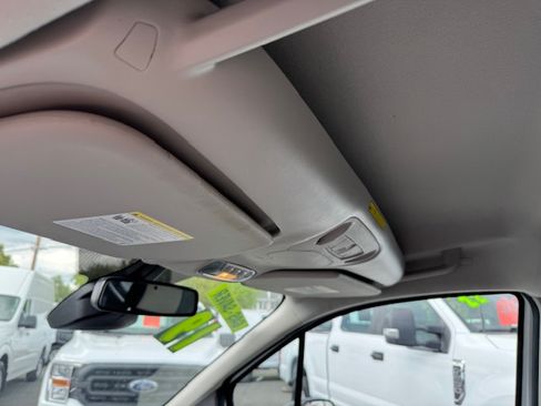 Used 2019 Ford Transit Connect XLT image 16