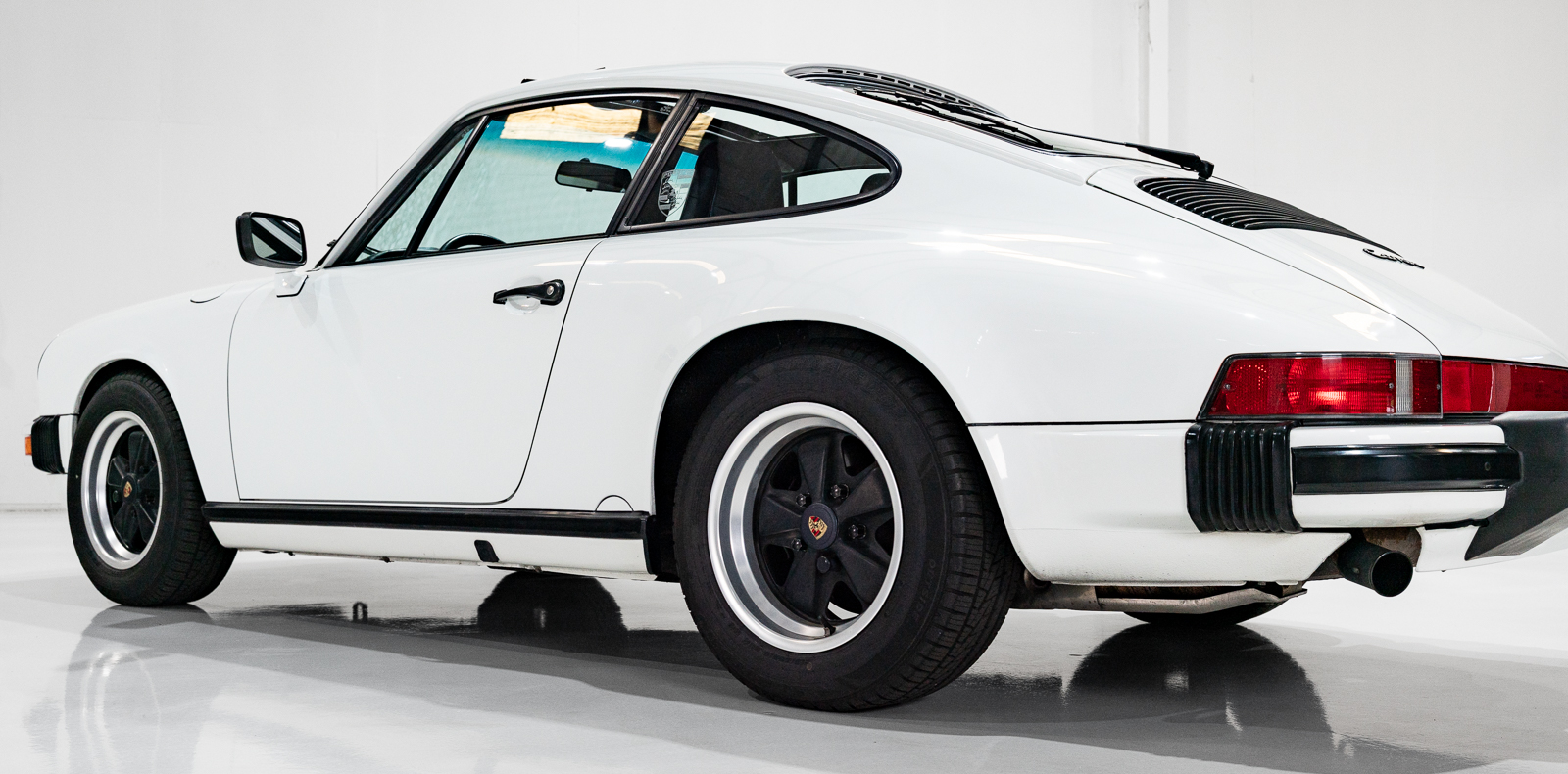 Used 1987 Porsche 911 Carrera Coupe RWD image 29