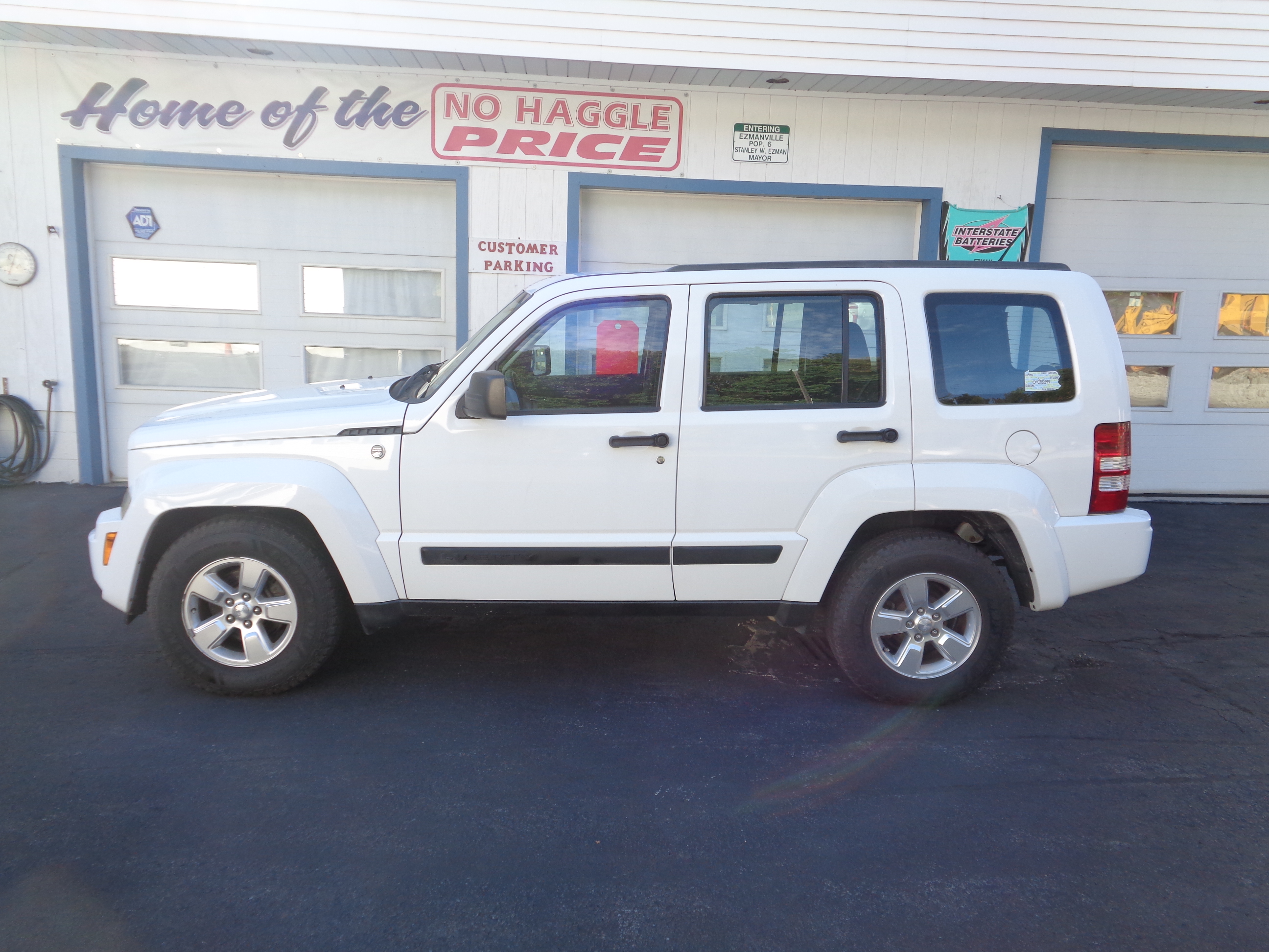 Used 2012 Jeep Liberty 4WD Sport image 3